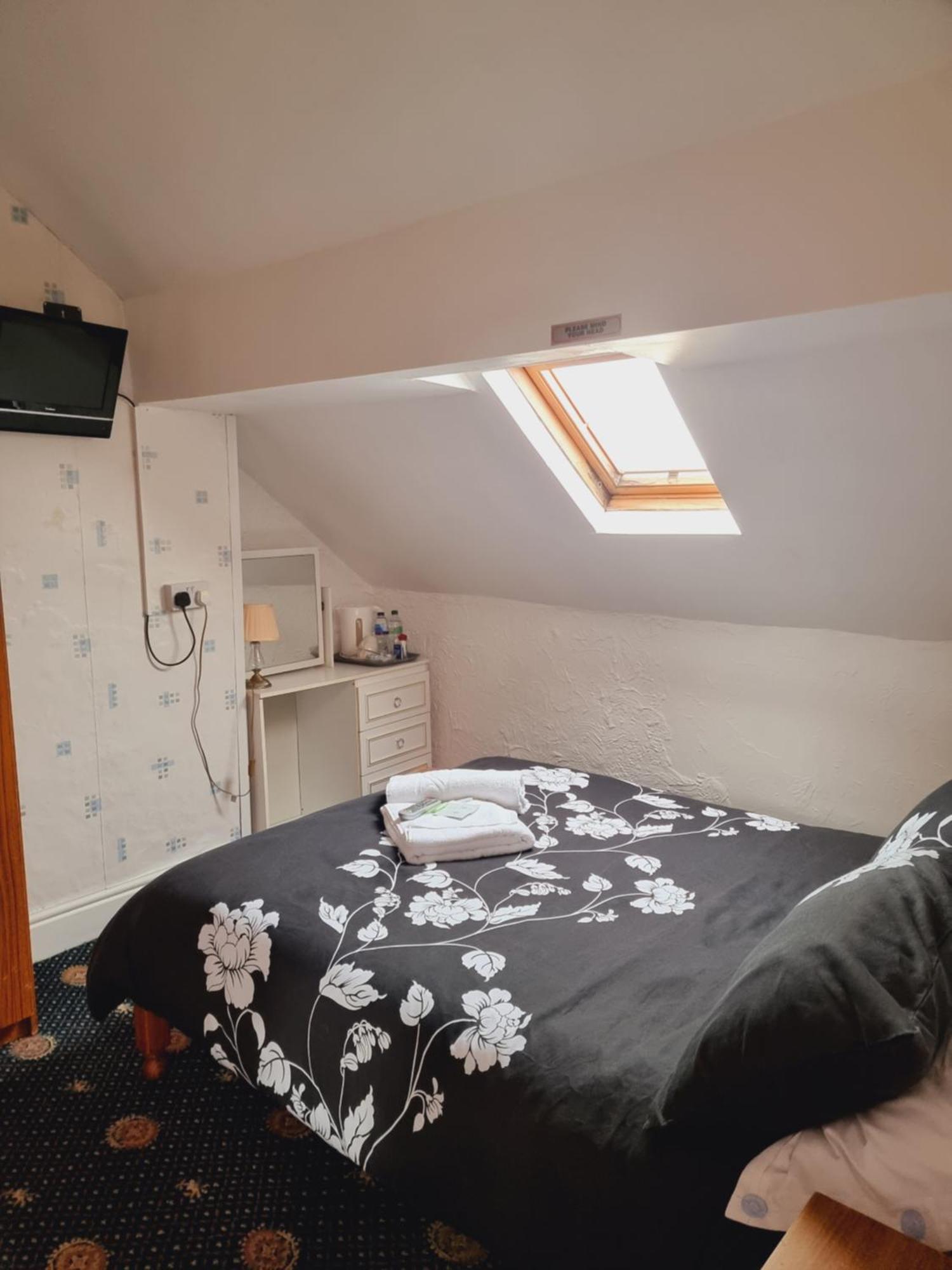 The Glen Stuart Hotel Blackpool Quarto foto